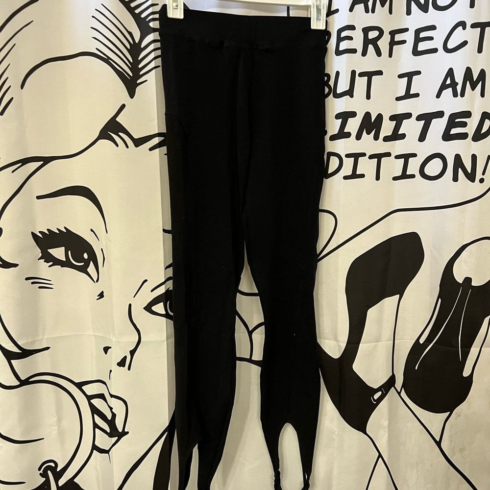 Good American stirrup pant